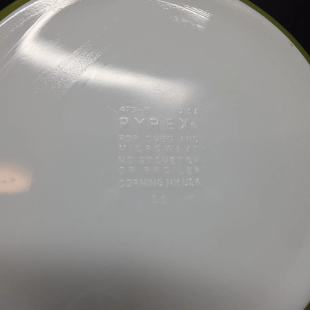 Pyrex Round Casserole Dish (475B) W/Lid (475) 2.5Q - Crazy Daisy/Spring Blossom